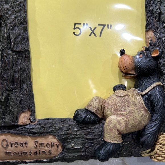 New 5”x7” Rustic Bear Picture Frame - Picture 7 of 7